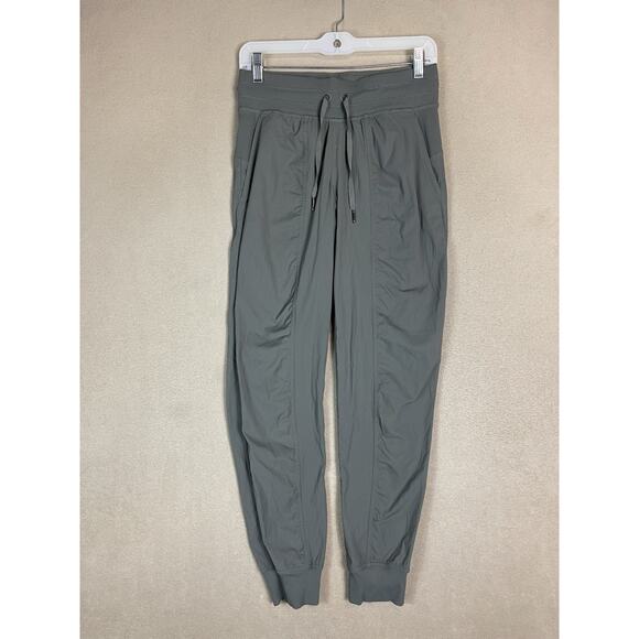 Lululemon‎ Pants Womens 4 Green Dance Studio Full Length Mid Rise Tapered Pant - Picture 1 of 14